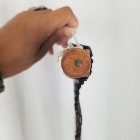 Vintage wall tapestry of vase - Picture 5 of 9